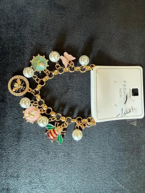 Gold_Brass_Bracelet_For_Women