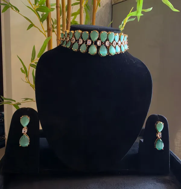Green_&_Gold_Stainless_Steel_Necklace_For_Women