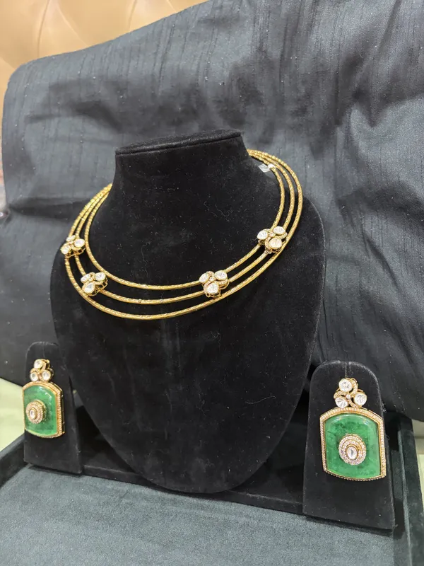 Green_&_Gold_Brass_Necklace_Set_For_Women