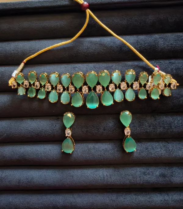 Green_&_Gold_Stainless_Steel_Necklace_For_Women
