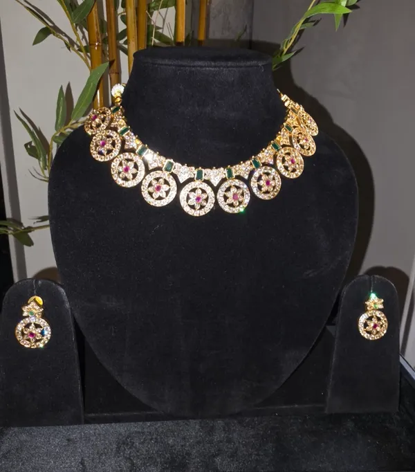 Gold_Brass_Necklace_For_Women
