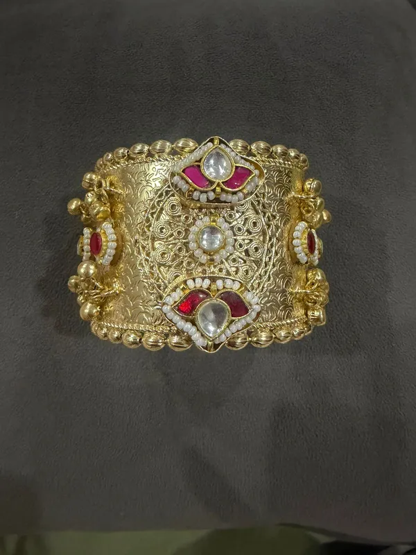 Gold_Brass_Bracelet_For_Women