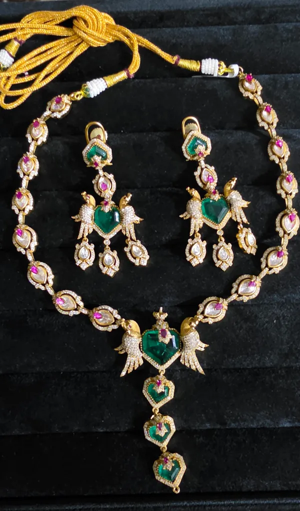 Green_&_Gold_Stainless_Steel_Necklace_For_Women
