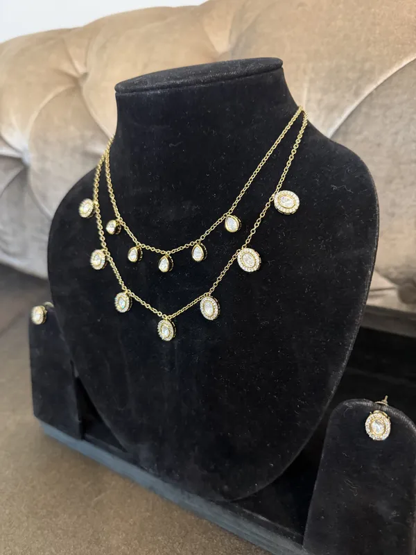 Gold_Brass_Necklace_Set_For_Women