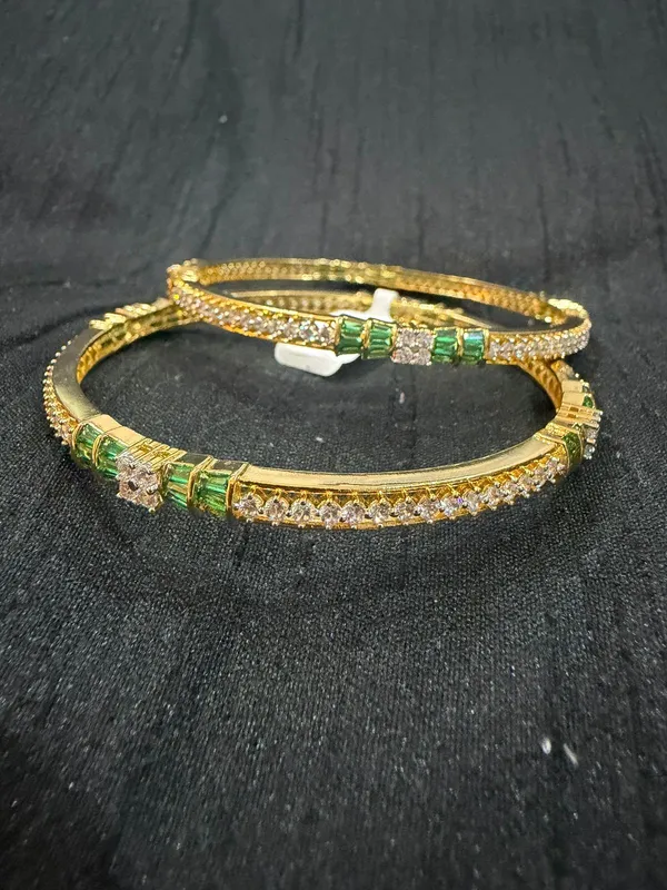 Green_&_Gold_Stainless_Steel_Bracelet_For_Women