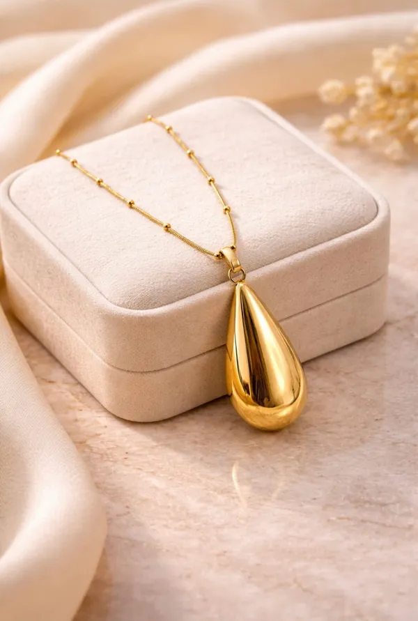 Gold_Tone_Teardrop_Pendant_Necklace_for_Women