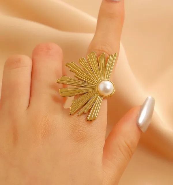 Gold_Tone_Pearl_Statement_Ring_for_Women
