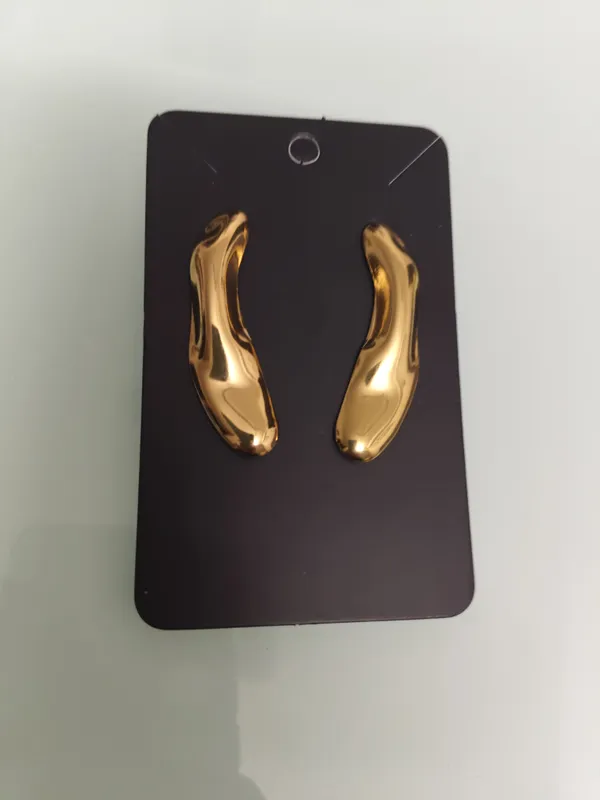 Gold_Tone_Sculptural_Hoop_Earrings_For_Women