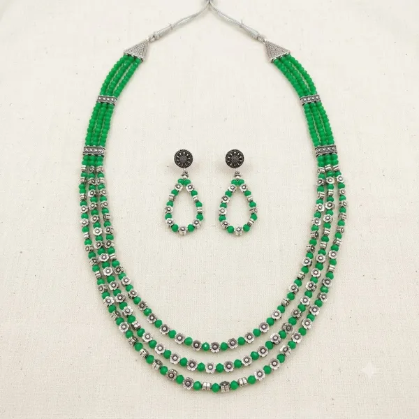 Green_Beaded_and_Pearl_Necklace_Set_with_Matching_Earrings