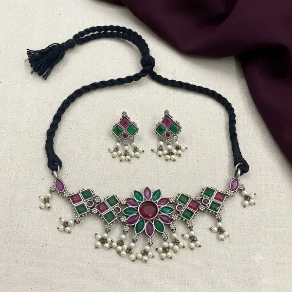 Green_and_Magenta_Beaded_Necklace_Set_with_Matching_Earrings