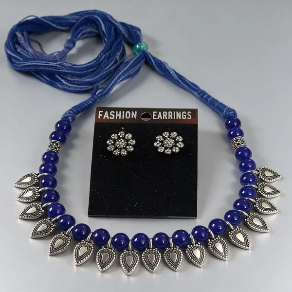 Blue_Beaded_Leaf_Charm_Necklace_Set_For_Women