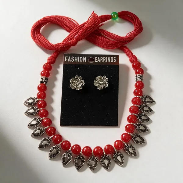 Red_Beaded_Teardrop_Charm_Thread_Necklace_Set_For_Women