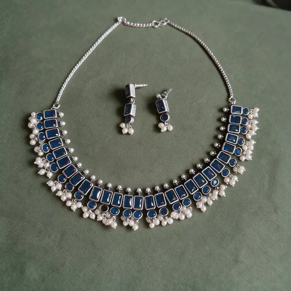 Silver_Blue_Alloy_Stone_Beaded_Necklace_And_Earrings_Set_For_Women