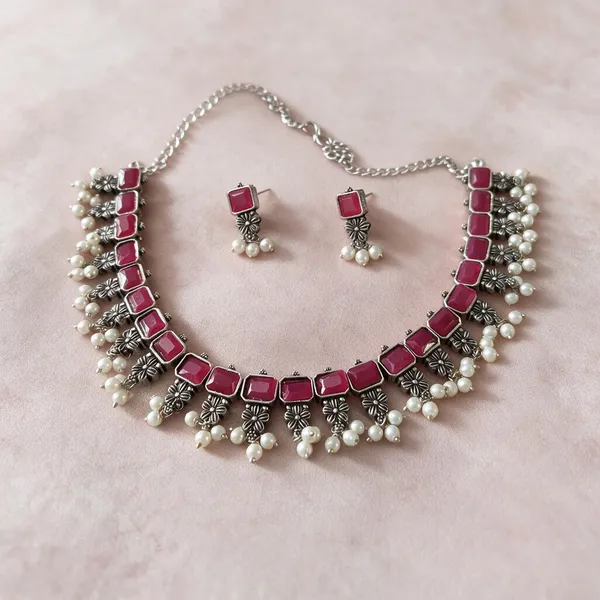 Silver_Maroon_Alloy_Stone_Pearl_Choker_Necklace_Set_For_Women
