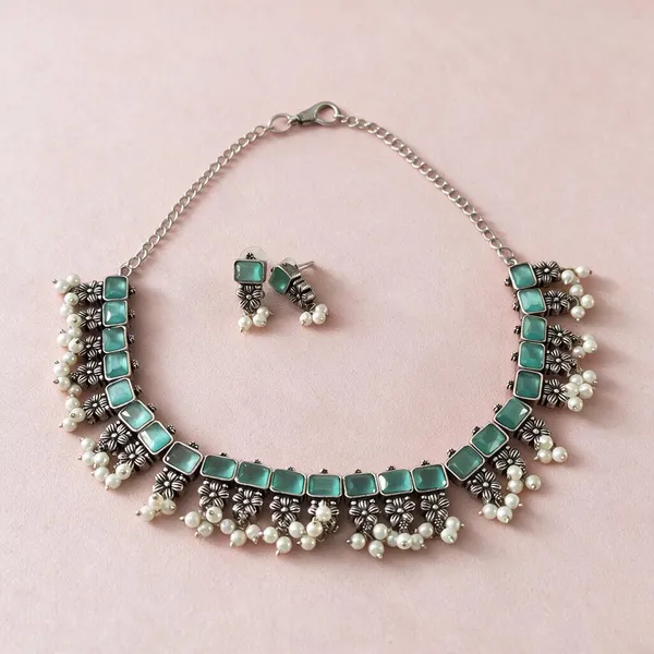 Silver_Alloy_Oxidised_Green_Stone_Choker_Necklace_Set_For_Women