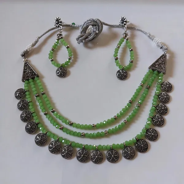 Green_Beaded_Oxidized_Silver_Floral_Layered_Necklace_Set_For_Women