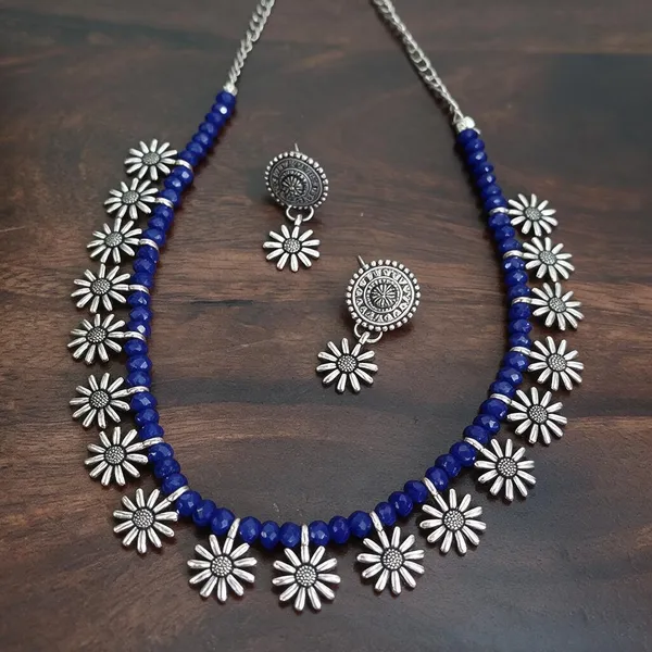 Blue_Beaded_Silver_Tone_Floral_Motif_Necklace_Set_For_Women
