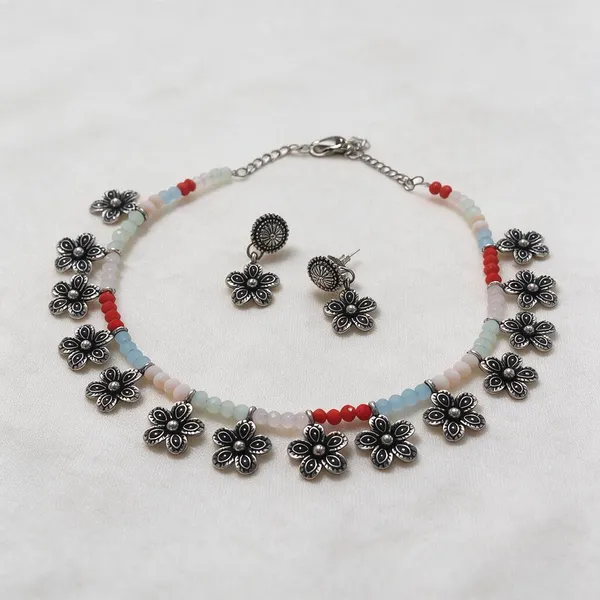 Silver_Alloy_Oxidised_Floral_Beaded_Necklace_Set_For_Women