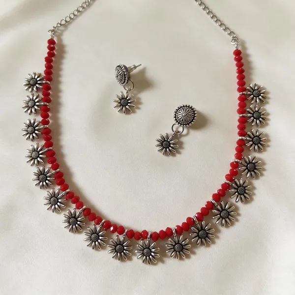 Red_Alloy_Oxidised_Floral_Beaded_Necklace_Set_For_Women
