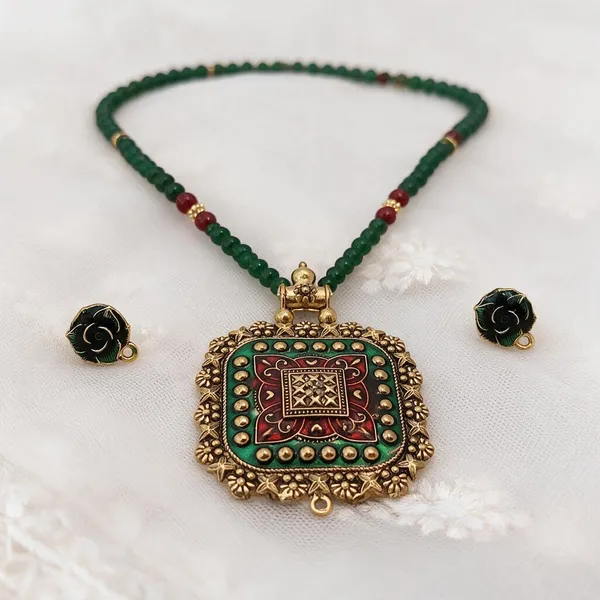 Green_Alloy_Antique_Gold_Tone_Beaded_Pendant_Necklace_Set_For_Women
