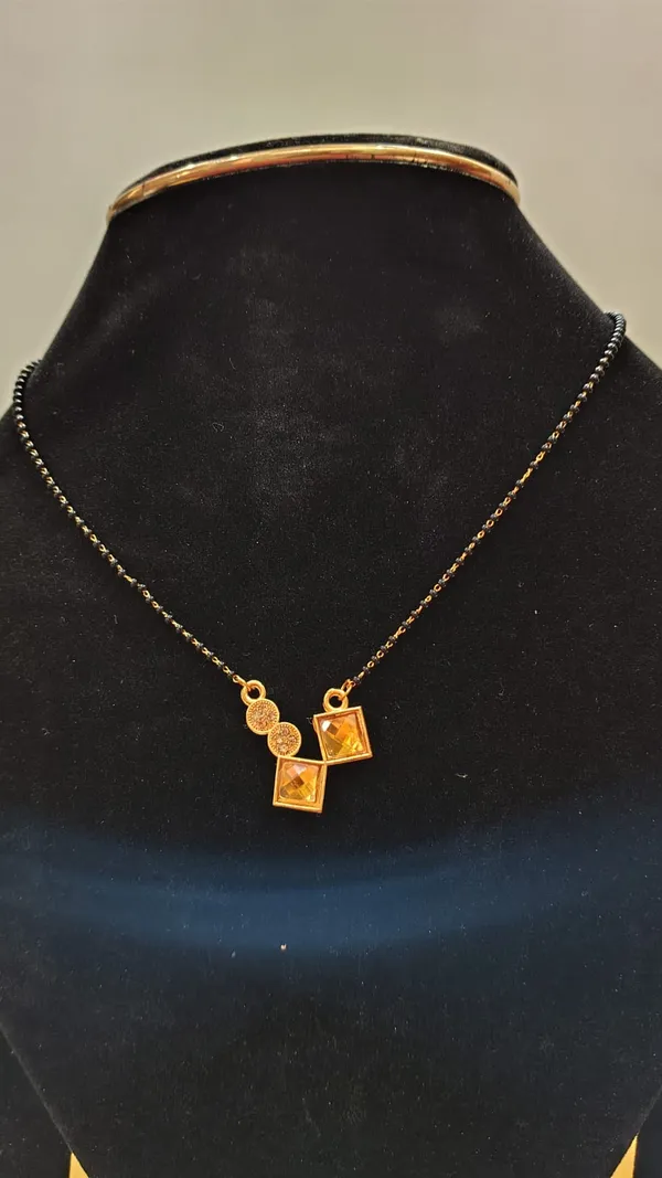 Gold_Tone_Beaded_Geometric_Pendant_Necklace_for_Women