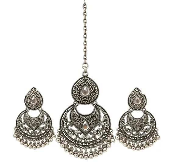 Chandbali_Earrings_With_Maang_Tikka_Set