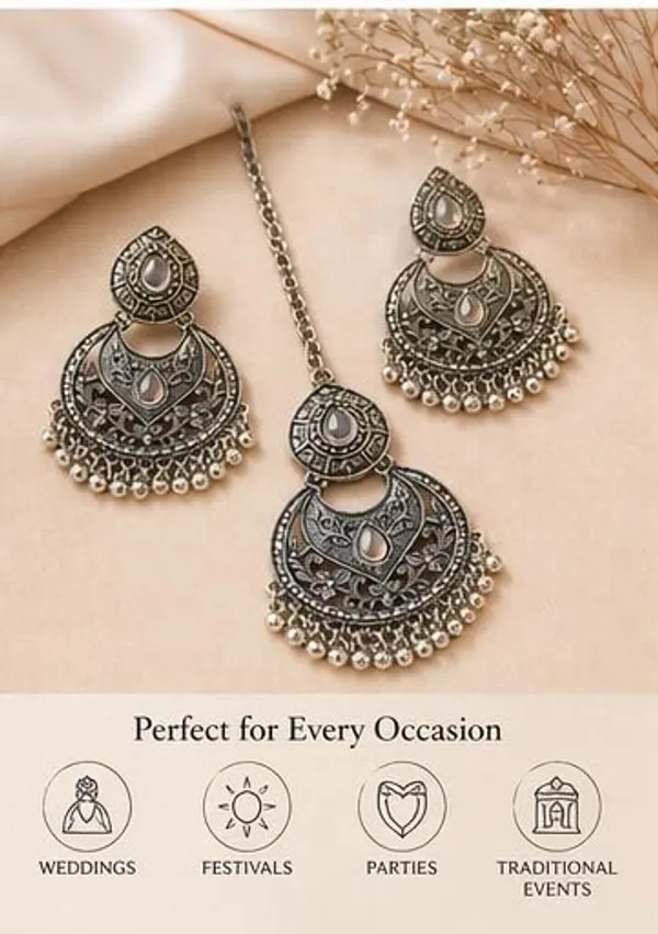 Chandbali_Earrings_With_Maang_Tikka_Set