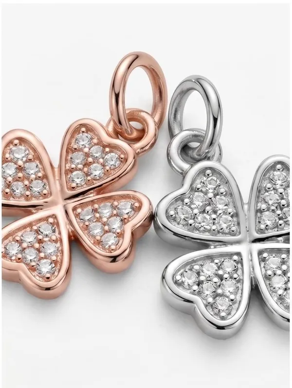 Clover_Charm_Bracelet_Set