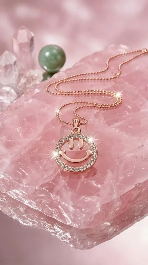Smiley_Face_Pendant_Necklace