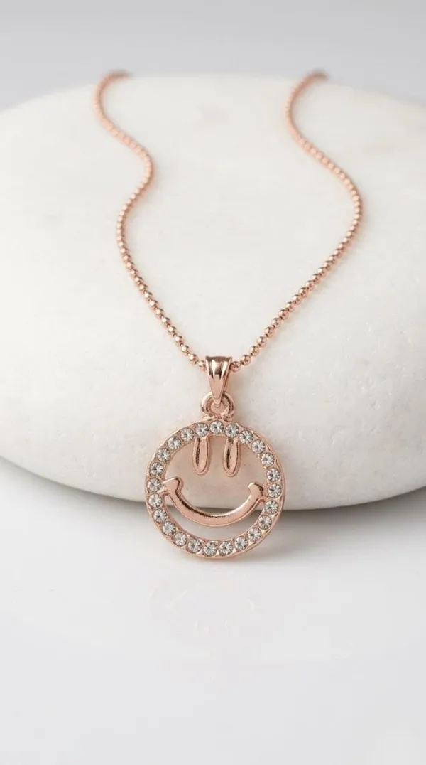 Smiley_Face_Pendant_Necklace