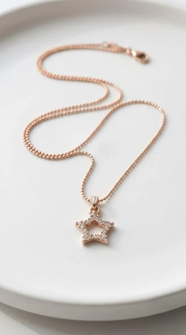 Star_Pendant_Necklace_For_Women
