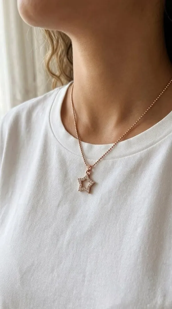Star_Pendant_Necklace_For_Women