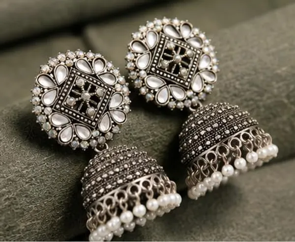 Pearl_Jhumki_Earrings_For_Women