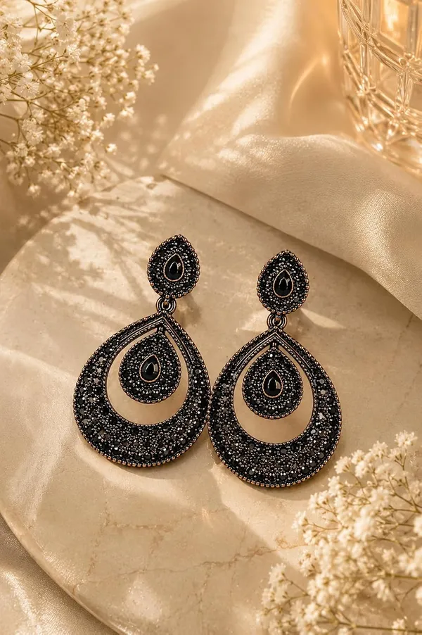 Crystal_Hollow_Teardrop_Dangle_Earrings