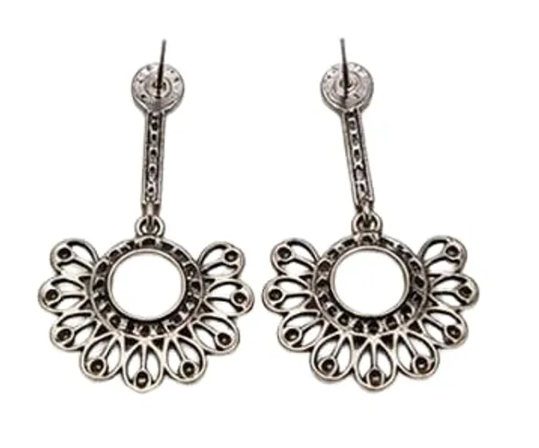 Floral_Hollow_Drop_Earrings