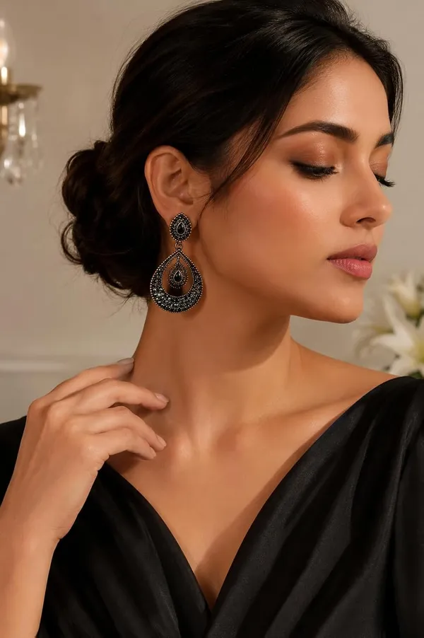 Crystal_Teardrop_Dangle_Earrings