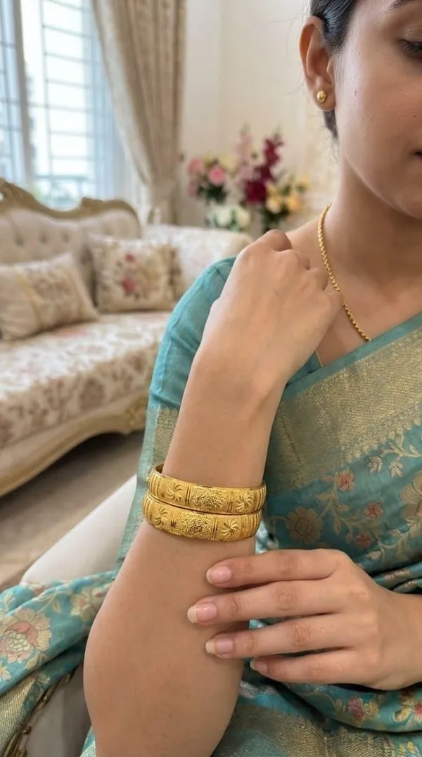 Gold_Plated_Floral_Engraved_Bangles_For_Women