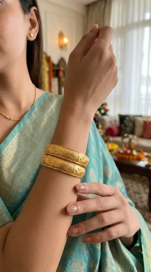 Gold_Plated_Floral_Engraved_Bangles_For_Women