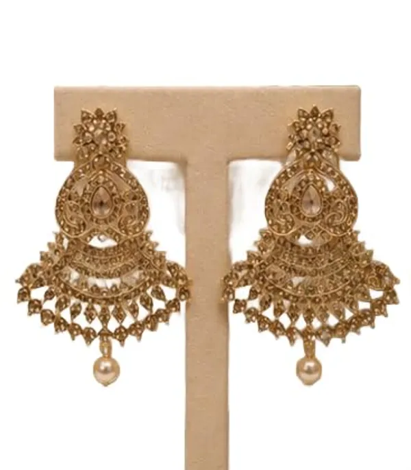 Maang_Tikka_Earrings_Set