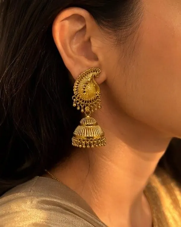 Gold_Plated_Jhumka_Earrings