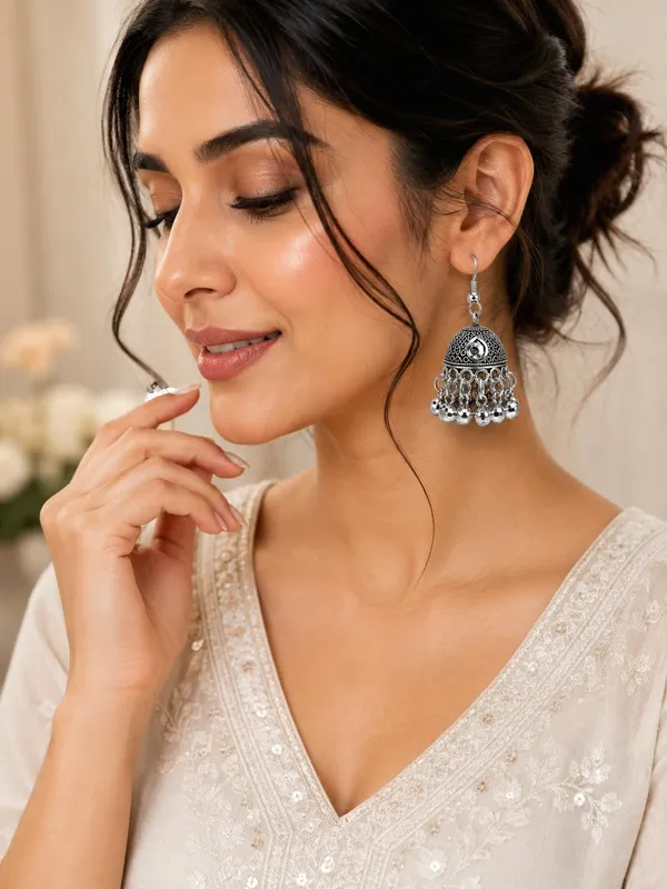 Jhumka_Earrings_With_Beads