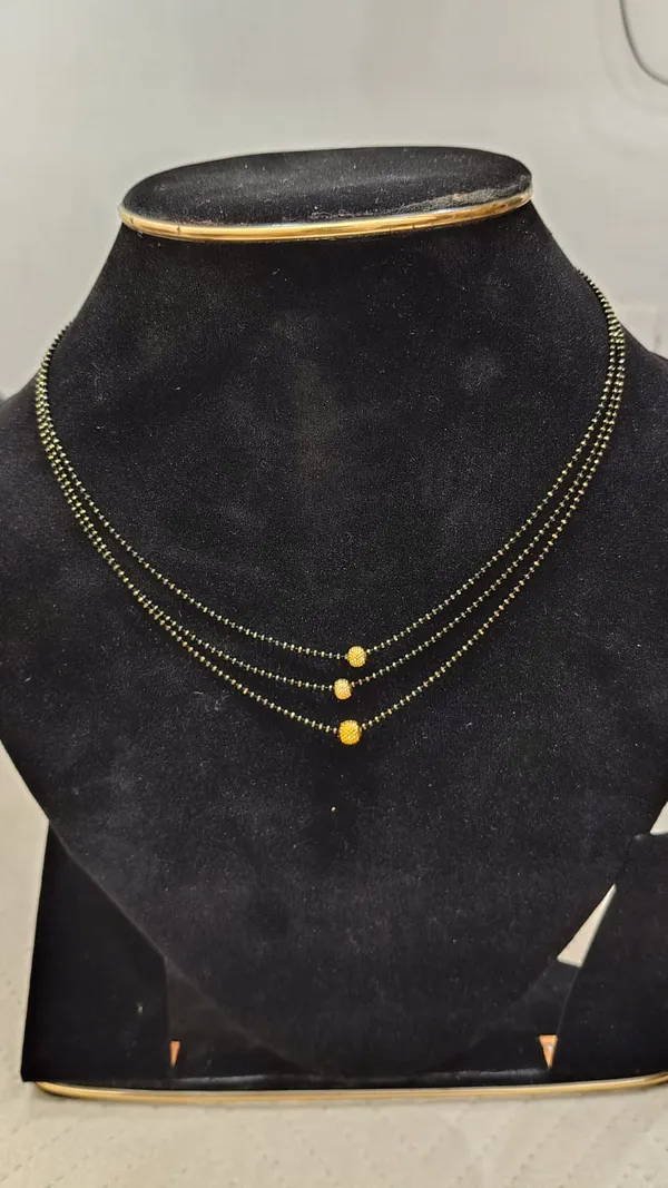Gold_Alloy_Mangalasutra_For_Women
