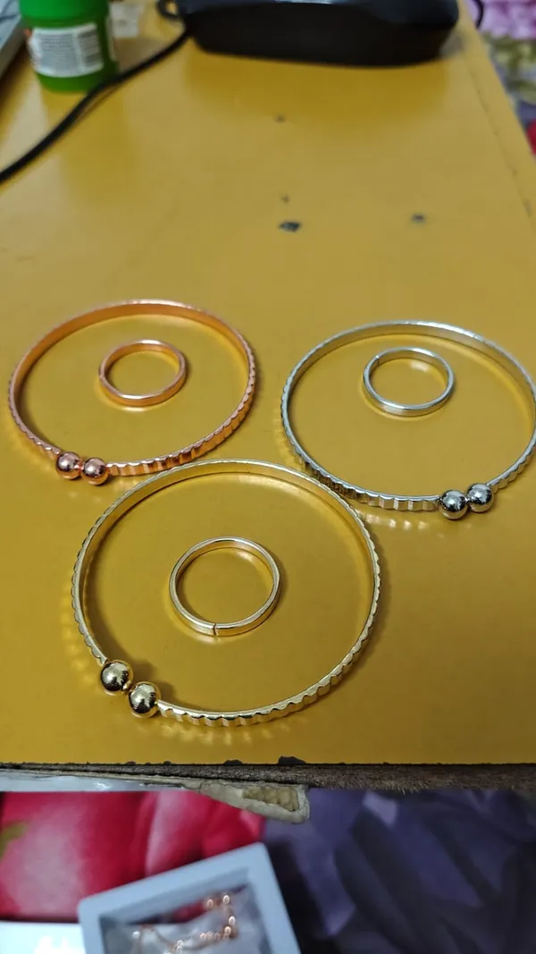Multicolour_Metal_Open_Cuff_Bangle_And_Ring_Set_for_Women