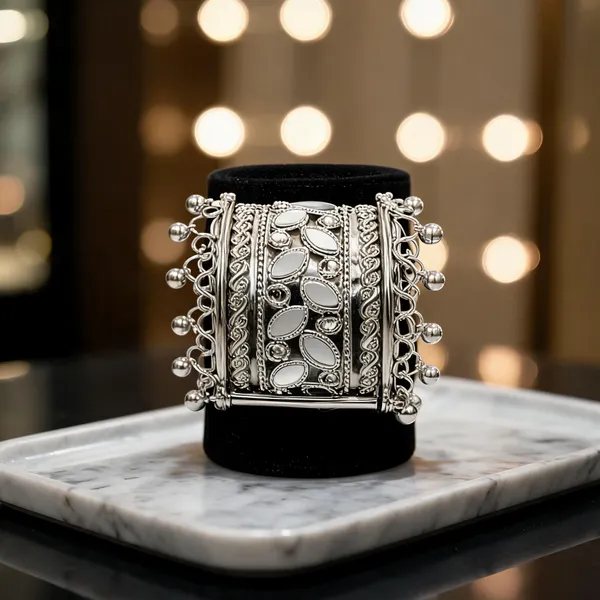 Oxidised_Silver_Hinged_Cuff_Bracelet_For_Women