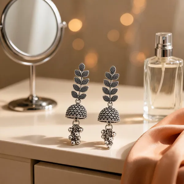 Oxidised_Silver_Leaf_Jhumka_Earrings