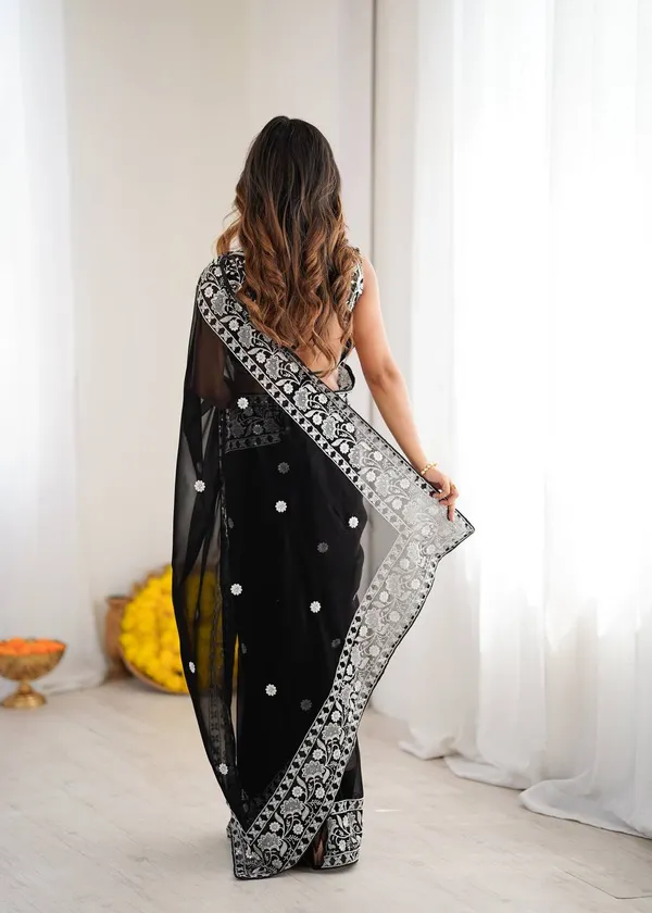Black_Georgette_Embroidery_Saree
