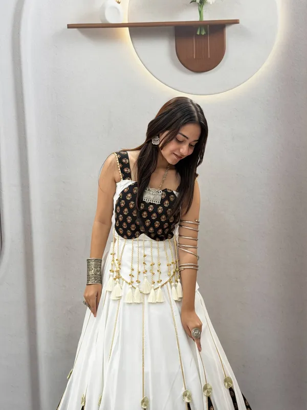 Black_and_White_Cotton_Ajrakh_print_lehenga_choli