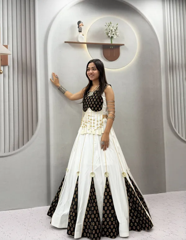 Black_and_White_Cotton_Ajrakh_print_lehenga_choli