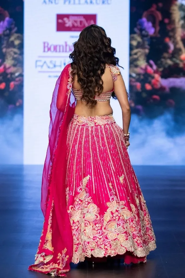 Bollywood_Speical_Faux_Georgette_Lehenga_Choli_(Semi-Stitched)