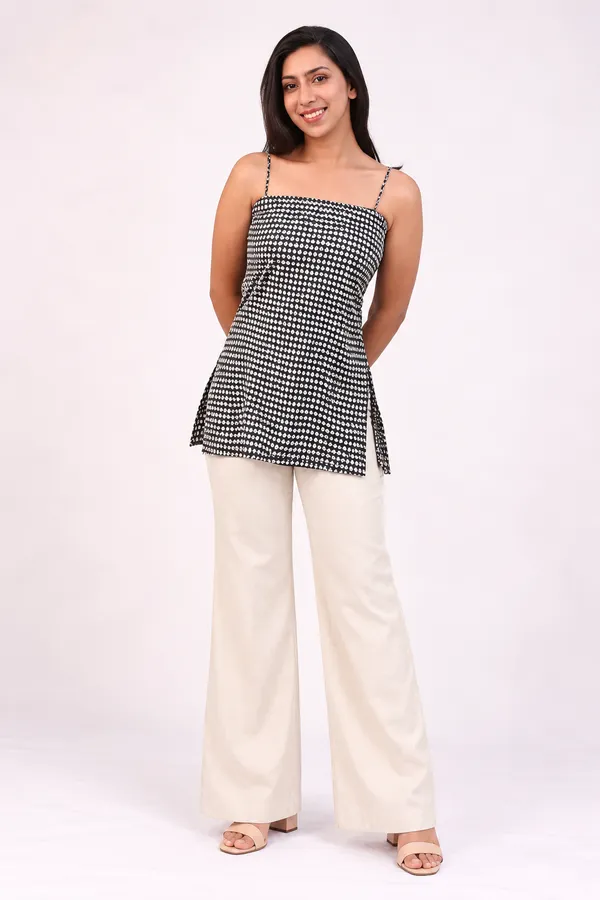 Black_Pure_Cotton_Geometric_Print_Short_Kurti_For_Women